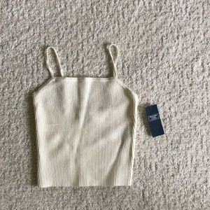 Ribbed off white cropped tank